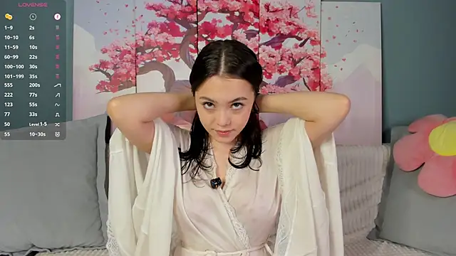 Snapshot of KissieKat chatting on December 2025 07:28:01 AM KissieKat online show from December 2025 07:28:01 AM