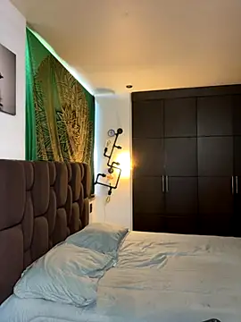 Tomy maylon online show from October 2025 04:53:02 PM