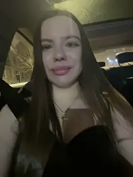 Chloe loo online show from April 2026 09:39:33 PM