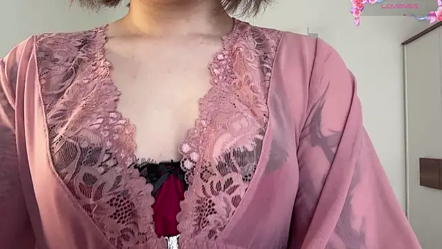 VerniceEngelking online show from July 2026 06:18:01 AM
