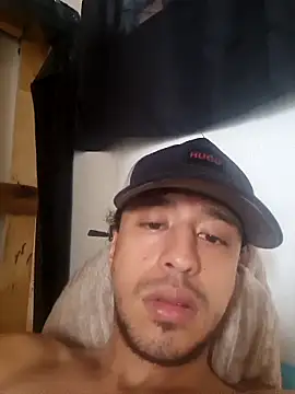 Santi2323xxX online show from March 2026 05:52:01 PM