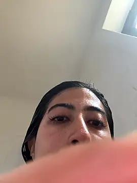 Snapshot of OwnedBySky chatting on September 2025 04:40:02 PM OwnedBySky online show from September 2025 04:40:02 PM