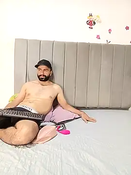 HOTEXTREMCOUPLE online show from April 2026 01:49:02 AM