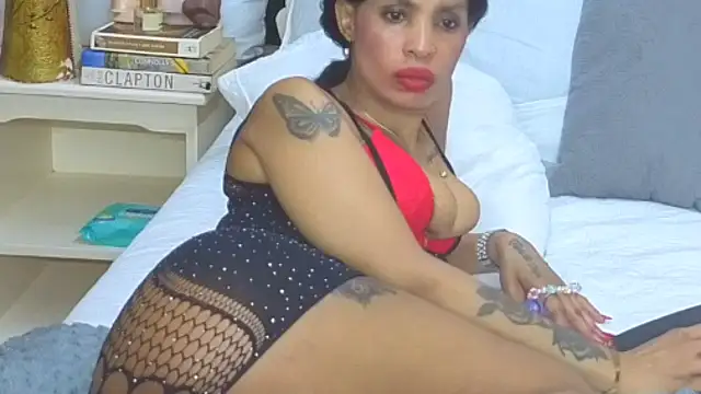 CaramelNatashaxx online show from December 2025 01:06:01 PM