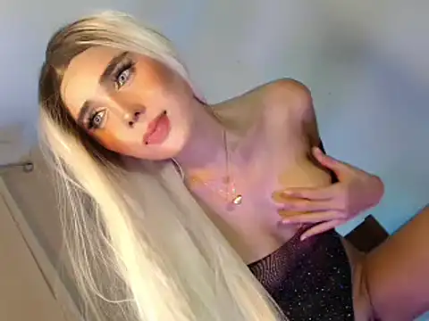 Onegreattransdiva online show from April 2026 02:23:02 PM