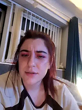 Snapshot of SerenaVice chatting on October 2025 11:21:02 PM SerenaVice online show from October 2025 11:21:02 PM