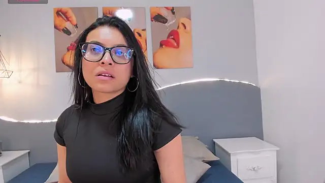 Sara mora  online show from June 2026 11:45:02 AM