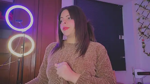 Snapshot of MiaCollinssx chatting on November 2025 03:13:02 PM MiaCollinssx online show from November 2025 03:13:02 PM