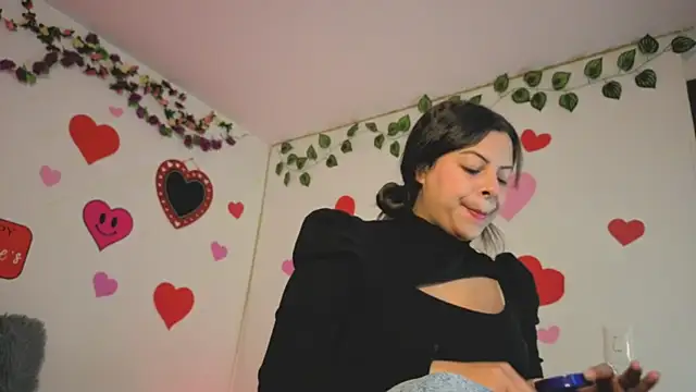 MiaCollinssx online show from February 2026 03:19:01 PM