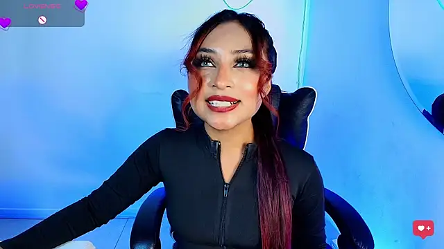 Naiaa Cruz online show from May 2026 07:43:02 PM