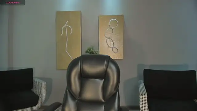 TiffannySins online show from November 2025 04:11:02 AM