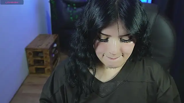Snapshot of sari_belle chatting on May 2026 03:12:01 AM sari belle online show from May 2026 03:12:01 AM