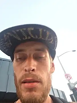 Snapshot of Leshok chatting on November 2025 12:53:01 AM Leshok online show from November 2025 12:53:01 AM