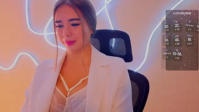 Snapshot of evapuffy chatting on November 2025 10:15:02 AM evapuffy online show from November 2025 10:15:02 AM