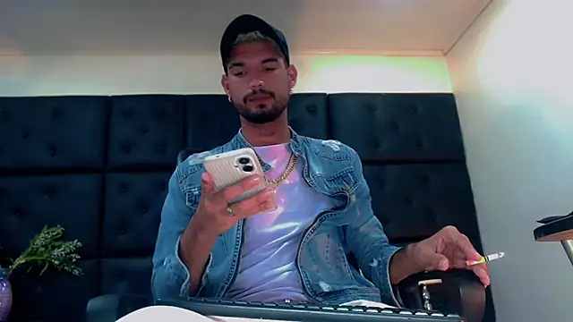 StivBigCock online show from October 2025 02:34:02 AM