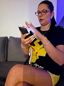 Snapshot of Swiss_Lady chatting on September 2025 08:34:01 PM Swiss Lady online show from September 2025 08:34:01 PM