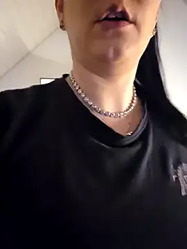 Snapshot of Swiss_Lady chatting on October 2025 04:59:02 PM Swiss Lady online show from October 2025 04:59:02 PM