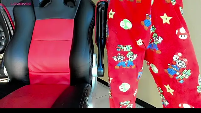 Snapshot of Natasha_clifford chatting on December 2025 07:09:01 PM Natasha clifford online show from December 2025 07:09:01 PM