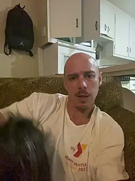 Snapshot of Mac_ThunderDick chatting on June 2026 11:30:02 AM Mac ThunderDick online show from June 2026 11:30:02 AM