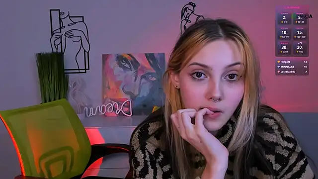 luna tin online show from October 2025 11:03:02 PM