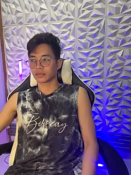 Snapshot of Prince-Harrison chatting on November 2025 04:55:01 PM Prince-Harrison online show from November 2025 04:55:01 PM