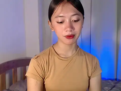 lovely kiannaHugecock online show from November 2025 04:39:02 PM