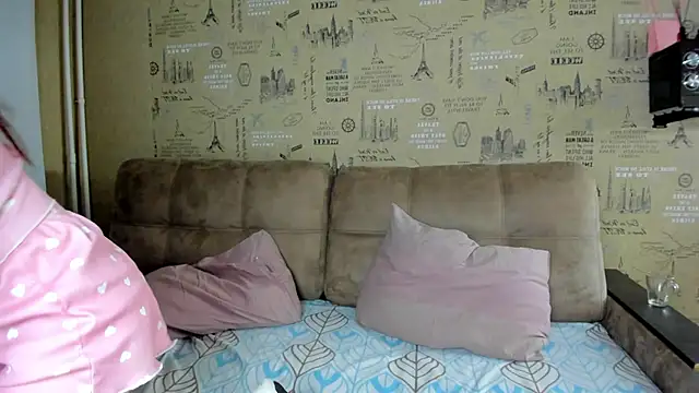 Snapshot of Kelly_Gerzikaa chatting on October 2025 01:20:02 AM Kelly Gerzikaa online show from October 2025 01:20:02 AM