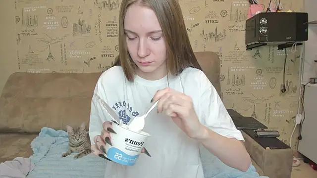 Snapshot of Kelly_Gerzikaa chatting on November 2025 01:14:02 AM Kelly Gerzikaa online show from November 2025 01:14:02 AM