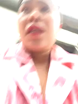 Snapshot of han-cute chatting on November 2025 01:11:01 AM han-cute online show from November 2025 01:11:01 AM