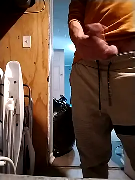 Snapshot of rosembertg chatting on November 2025 06:13:01 AM rosembertg online show from November 2025 06:13:01 AM