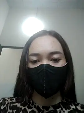 Snapshot of __LuLLu__ chatting on September 2025 01:27:02 AM   LuLLu   online show from September 2025 01:27:02 AM