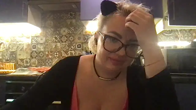 Snapshot of Oksi494 chatting on February 2026 07:50:02 PM Oksi494 online show from February 2026 07:50:02 PM