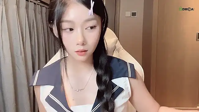 Snapshot of Makinghappymyself_ chatting on November 2025 09:52:01 AM Makinghappymyself online show from November 2025 09:52:01 AM