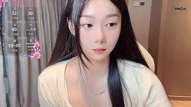 Snapshot of Makinghappymyself_ chatting on November 2025 12:20:01 AM Makinghappymyself online show from November 2025 12:20:01 AM