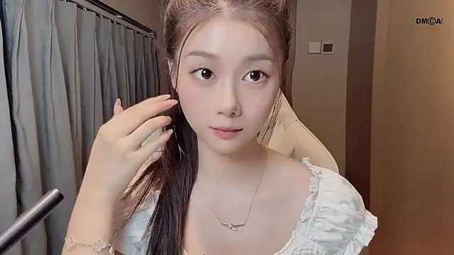 Snapshot of Makinghappymyself_ chatting on December 2025 11:41:02 AM Makinghappymyself online show from December 2025 11:41:02 AM