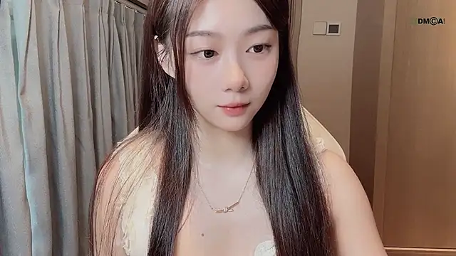 Snapshot of Makinghappymyself_ chatting on December 2025 02:28:01 AM Makinghappymyself online show from December 2025 02:28:01 AM