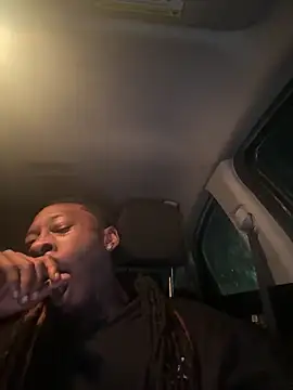 Snapshot of Scattyboo chatting on December 2025 11:10:01 PM Scattyboo online show from December 2025 11:10:01 PM