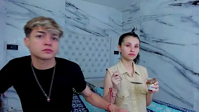 Snapshot of Ari_and_Storm chatting on October 2025 12:19:01 AM Ari and Storm online show from October 2025 12:19:01 AM