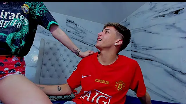 Snapshot of Ari_and_Storm chatting on November 2025 03:36:02 PM Ari and Storm online show from November 2025 03:36:02 PM