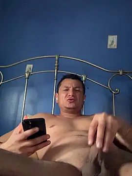 Snapshot of stevo170t chatting on November 2025 08:29:01 PM stevo170t online show from November 2025 08:29:01 PM