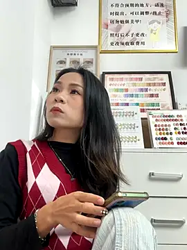 Baby-mmm online show from October 2025 06:02:02 AM