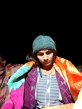 Snapshot of Jyoti_thakurr chatting on December 2025 12:08:01 AM Jyoti thakurr online show from December 2025 12:08:01 AM