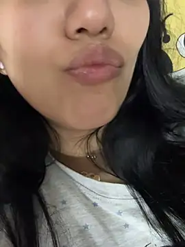 Snapshot of PrincessYYara chatting on March 2026 02:04:02 AM PrincessYYara online show from March 2026 02:04:02 AM