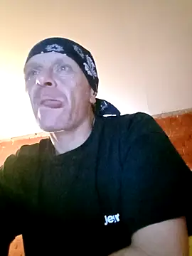 Kuba Gd online show from October 2025 11:46:02 PM