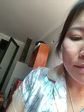 Snapshot of Pyy07 chatting on October 2025 12:28:01 PM Pyy07 online show from October 2025 12:28:01 PM