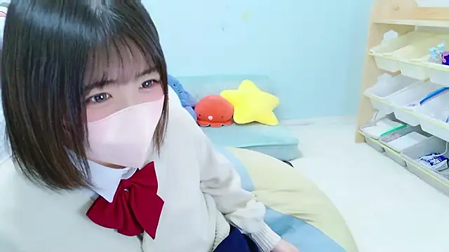 Snapshot of Hinata_Sun chatting on November 2025 11:27:02 AM Hinata Sun online show from November 2025 11:27:02 AM