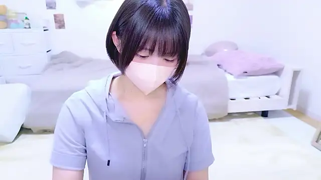 Hinata Sun online show from May 2026 05:03:02 AM