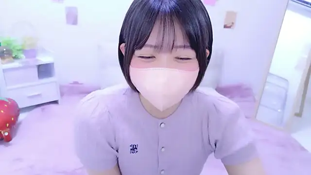 Hinata Sun online show from May 2026 06:53:01 AM