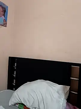 Snapshot of Lahila_ chatting on October 2025 11:38:01 PM Lahila online show from October 2025 11:38:01 PM