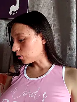 Snapshot of Lahila_ chatting on November 2025 02:28:02 PM Lahila online show from November 2025 02:28:02 PM